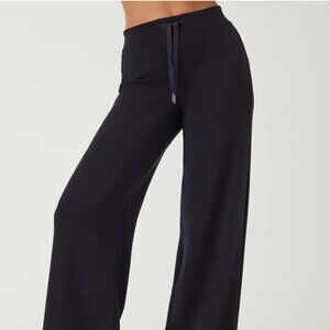 SPANX® AirEssentials Wide Leg Pant Size: XS
